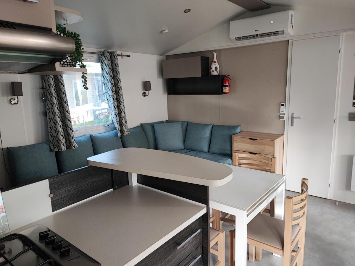 Mobilhome 741 Les Charmettes,3Ch,2Sdb,Lave Linge,Lave Vaisselle,Clim,2Wc لو ماثيز المظهر الخارجي الصورة